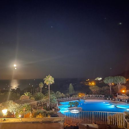 Appartement Cap Esterel 4/5 Personnes Saint-Raphaël Buitenkant foto